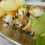 Салат с кальмарами и яйцом