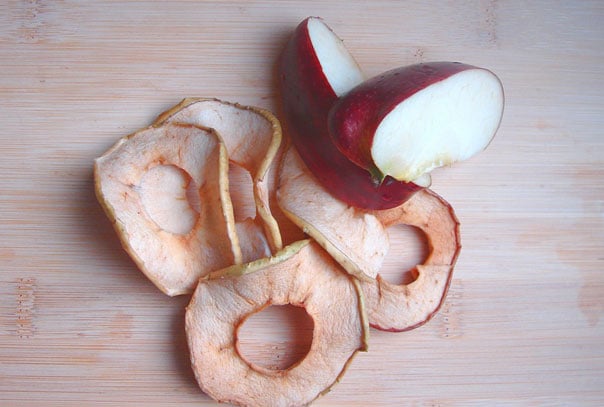 Как варить компот из сушеных яблок